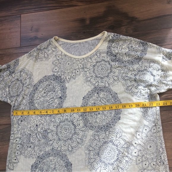 Short sleeve top, plus size, see photos, gathered sleeves, removable scarf - Picture 6 of 6